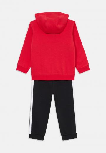 Набор одежды