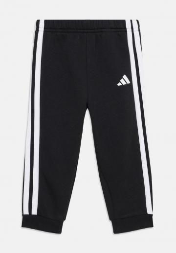 Набор одежды