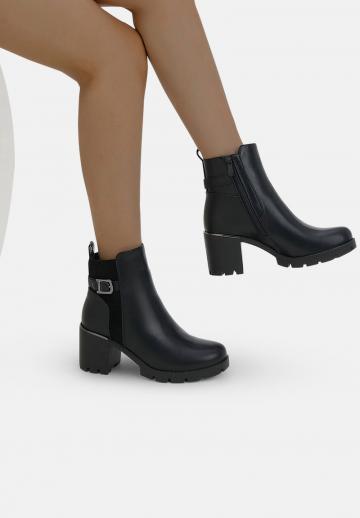 Полусапожки на высоком каблуке