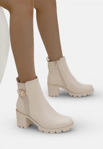 Полусапожки на высоком каблуке