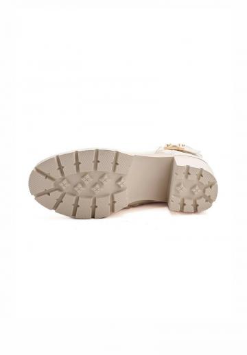 Полусапожки на высоком каблуке