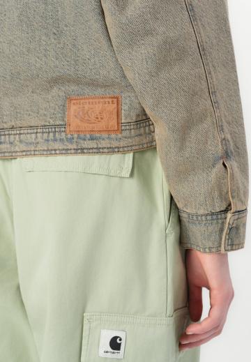 Джинсовая куртка