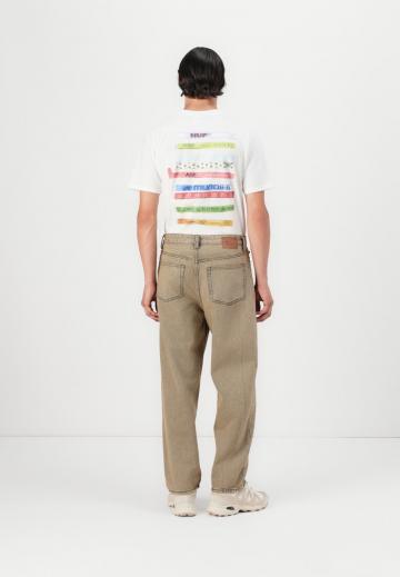 Прямые джинсы