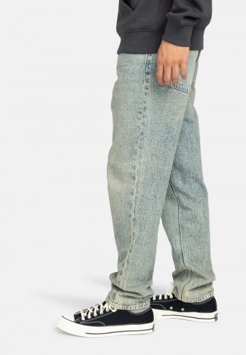 Свободные джинсы