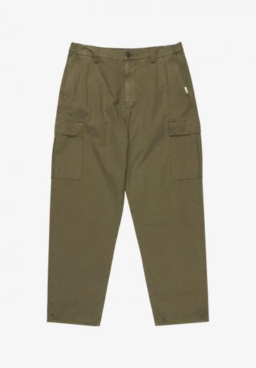 Брюки с накладными карманами