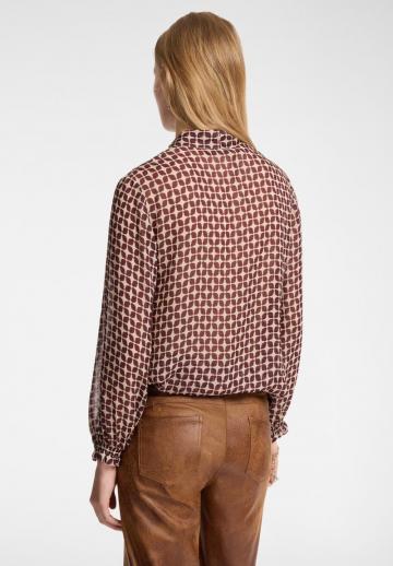 Атласная блузка