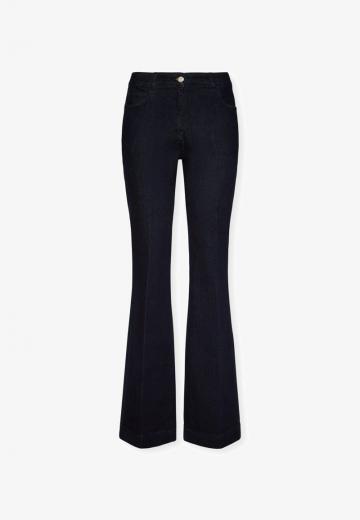 Клешеные джинсы