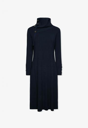 Вязаное платье