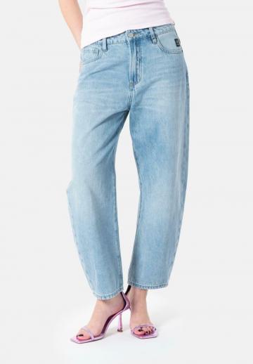 Свободные джинсы