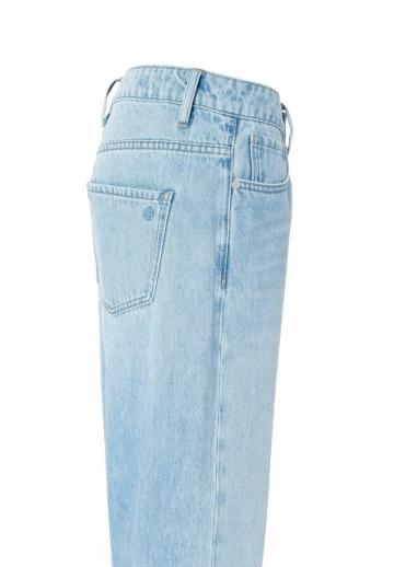 Свободные джинсы