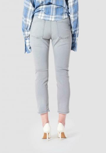 Короткие джинсы