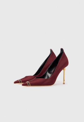 Туфли на высоком каблуке