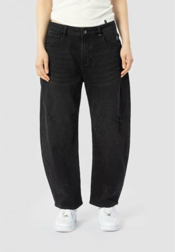 Джинсы