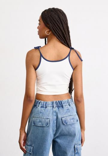 Топ на бретельках