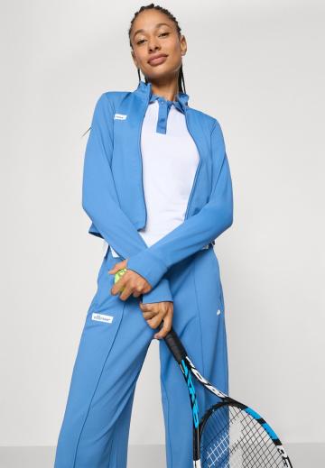 Спортивная куртка