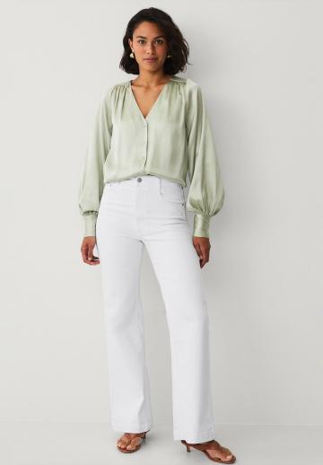 Атласная блузка