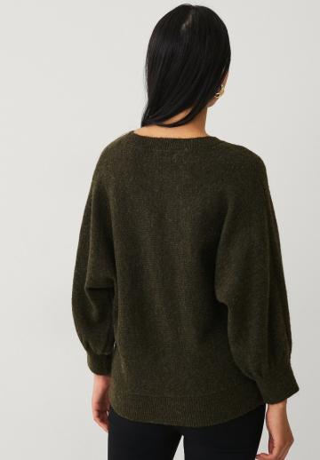 Пуловер с рукавом три четверти