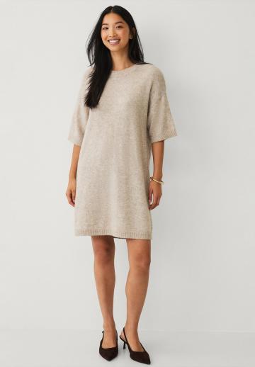 Вязаное платье