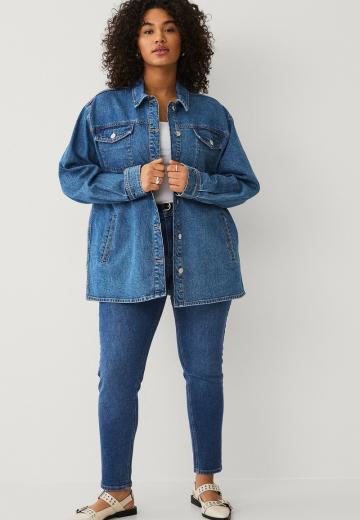 Джинсовая куртка