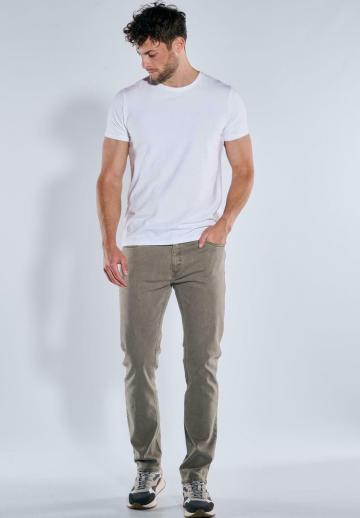 Узкие джинсы