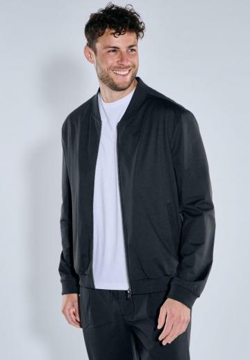Куртка бомбер