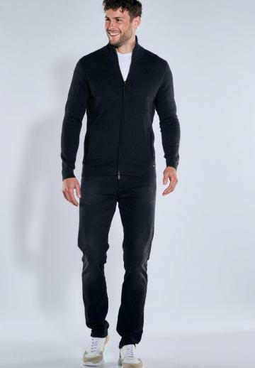 Вязаная кофта