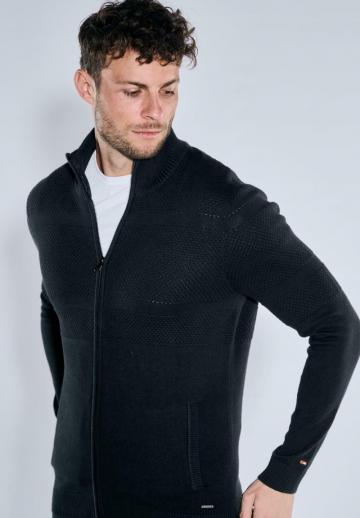 Вязаная кофта