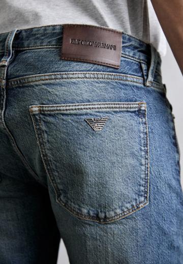 Узкие джинсы