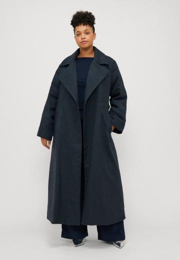 Шерстяное пальто