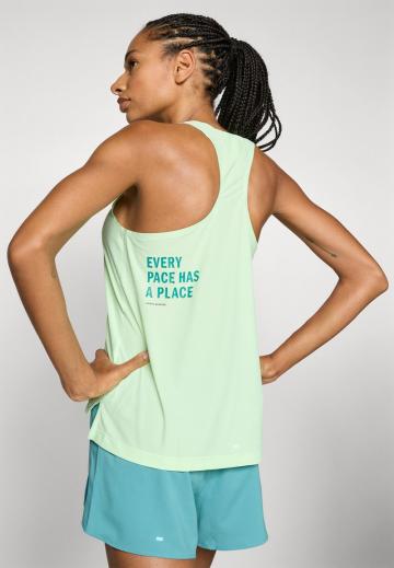 Спортивный топ