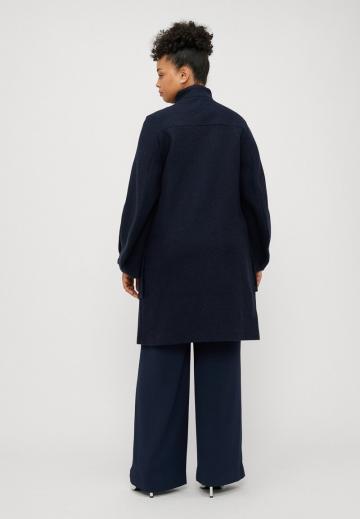 Шерстяное пальто