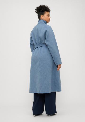 Шерстяное пальто