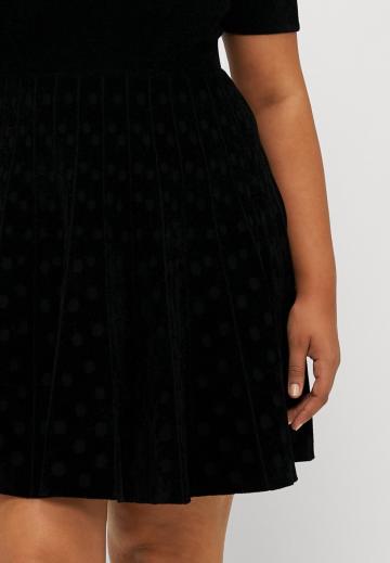 Коктейльное платье