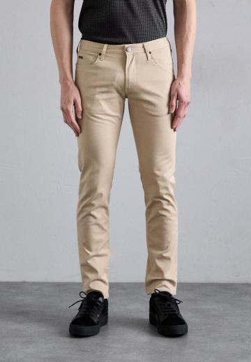 Узкие джинсы