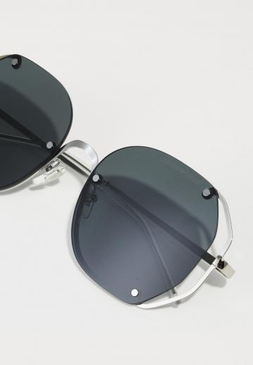 Солнечные очки