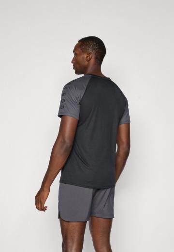 Спортивная майка