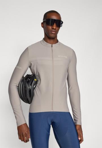 Спортивная форма