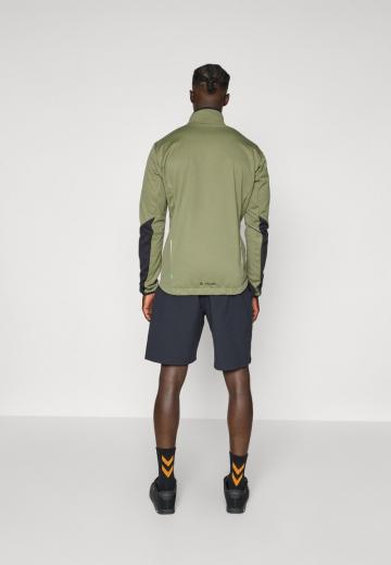 Спортивныве шорты