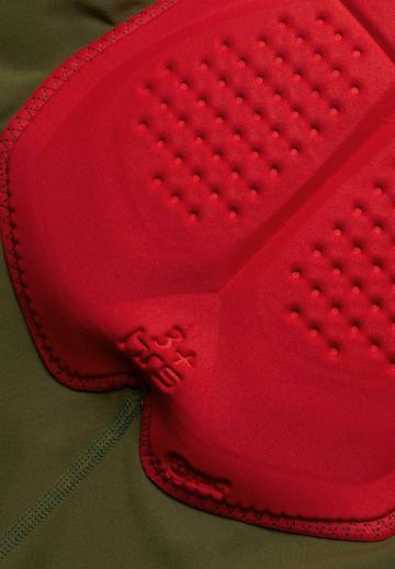 Спортивныве шорты