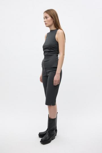 Узкие брюки