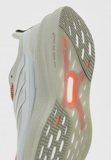 Беговые кроссовки