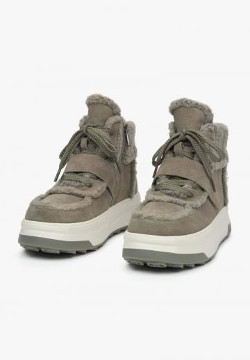 Зимние ботинки