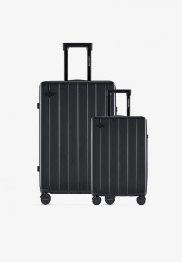 Набор чемоданов