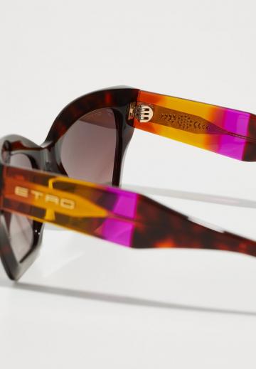 Солнечные очки