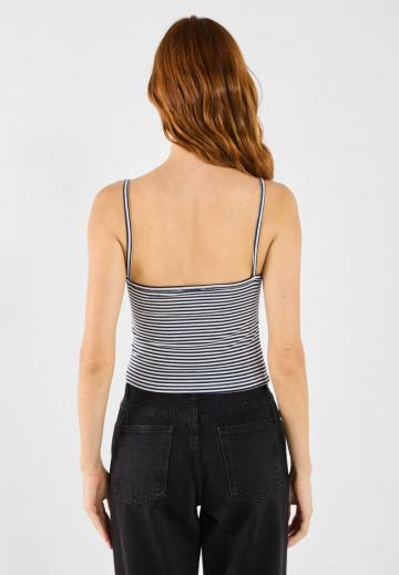 Топ на бретельках