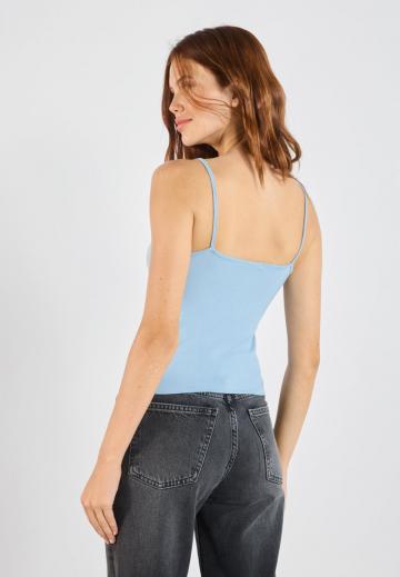 Топ на бретельках