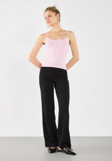 Топ на бретельках