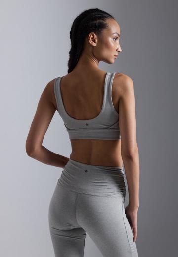 Спортивный бюстгальтер