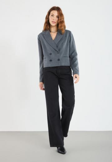 Блейзер с накладными карманами