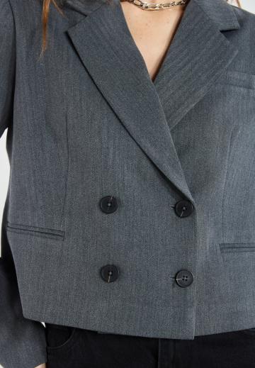 Блейзер с накладными карманами